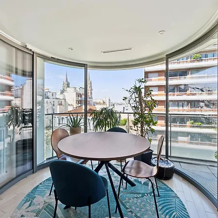Veeve - The Transforming Terrace *